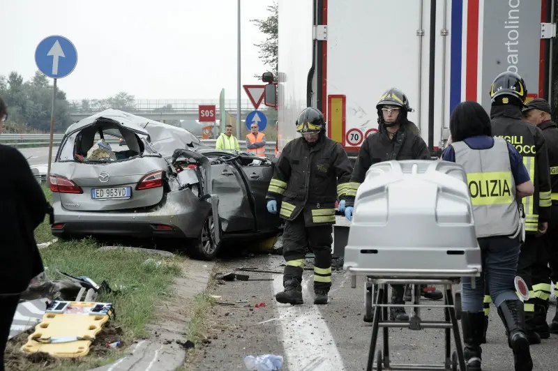 Tragedia in A21, muore una bimba di 3 anni