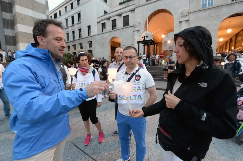 La fiaccolata per la libertà di scelta in tema di vaccini