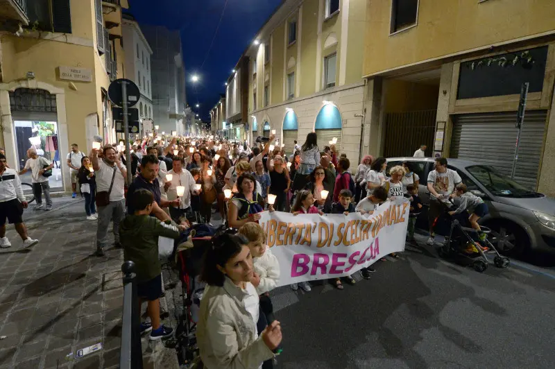 La fiaccolata per la libertà di scelta in tema di vaccini