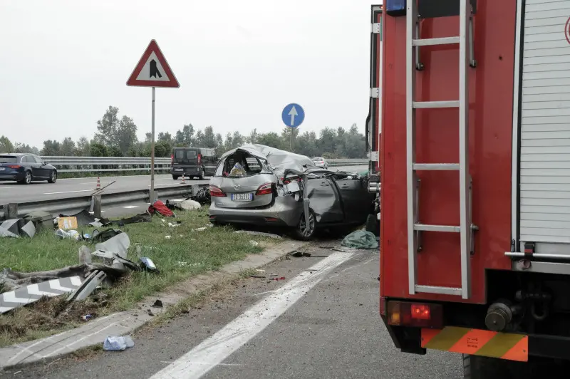 Tragedia in A21, muore una bimba di 3 anni