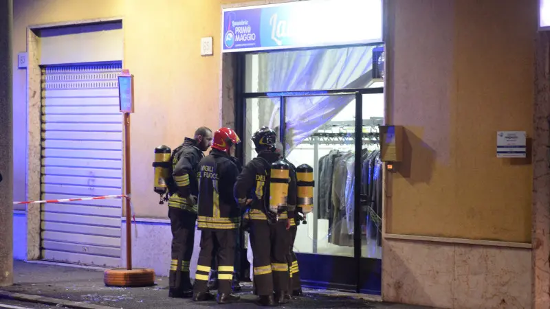 Via Divisione Acqui, intossicazione in tintoria