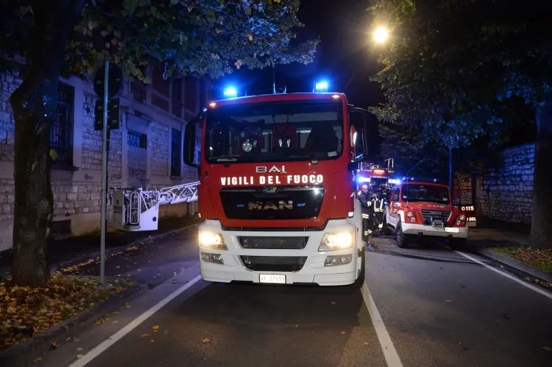 L'incendio in via Eritrea