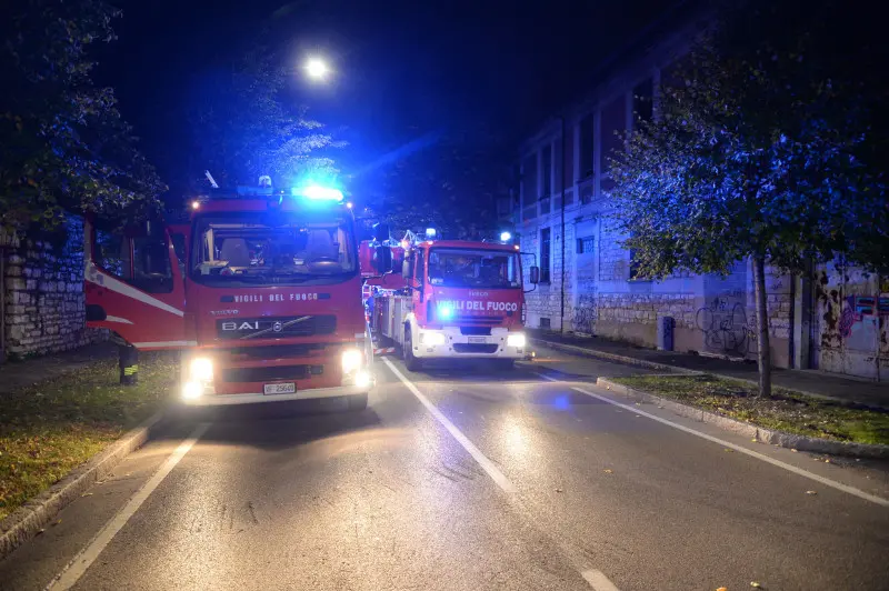 L'incendio in via Eritrea