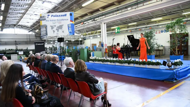 Concerto nello stabilimento della Palazzoli