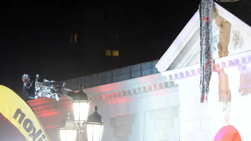 Le evoluzioni in piazzale Arnaldo