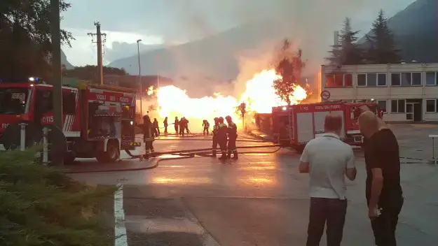 Cerveno, Vigili del Fuoco al lavoro