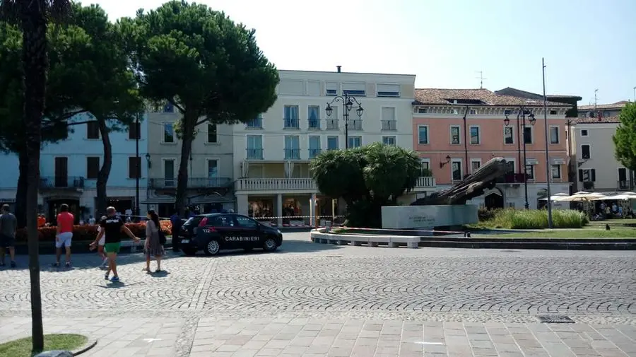 La zona delimitata dai carabinieri a Desenzano