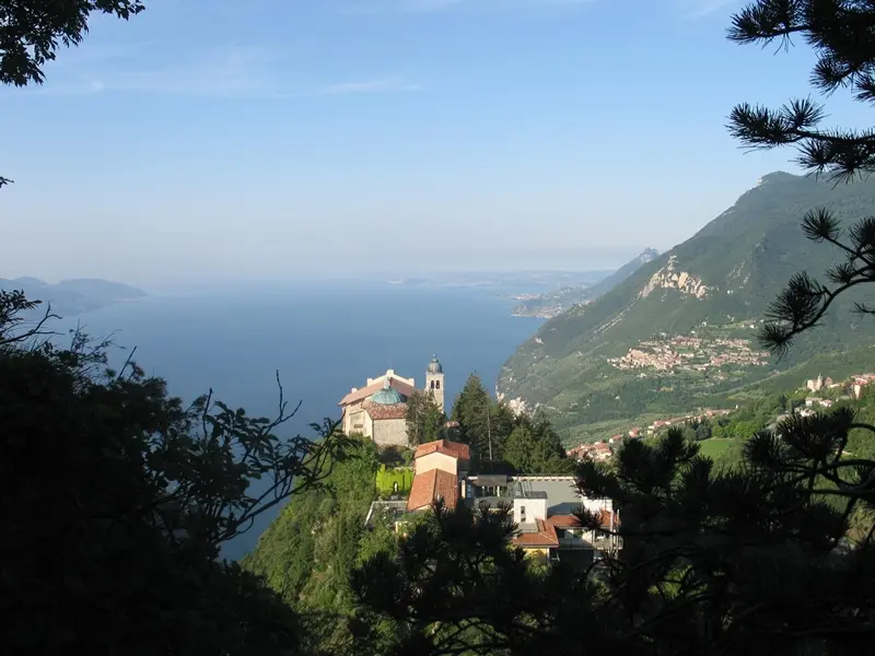 Alcune immagini del santuario di Monte Castello