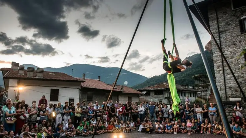 Alcune immagini delle performance delle scorse edizioni del Busker festival
