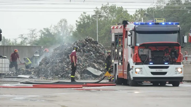 L'incendio da cui è partita l'indagine © www.giornaledibrescia.it