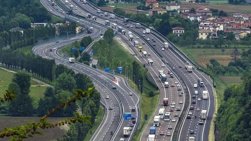 In strada. Un tratto della Autostrada A4