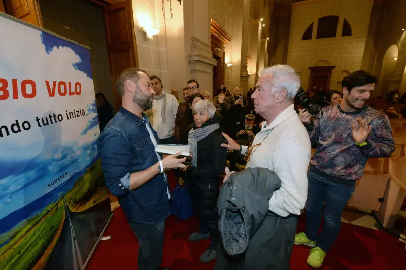 La presentazione del nuovo libro di Fabio Volo in San Barnaba