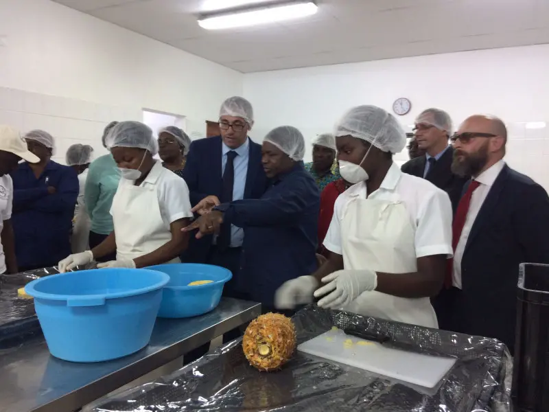 La visita del presidente del Mozambico a Jogò, progetto solidale bresciano