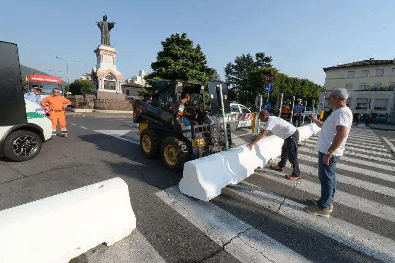 Allerta terrorismo, piazza Arnaldo messa in sicurezza