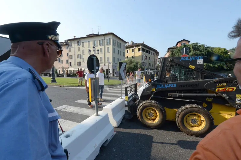 Allerta terrorismo, piazza Arnaldo messa in sicurezza