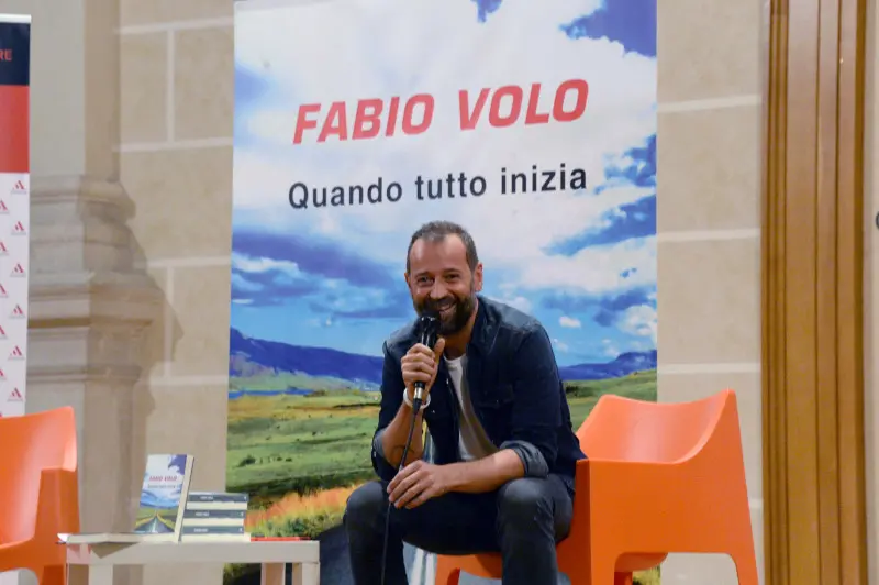 La presentazione del nuovo libro di Fabio Volo in San Barnaba