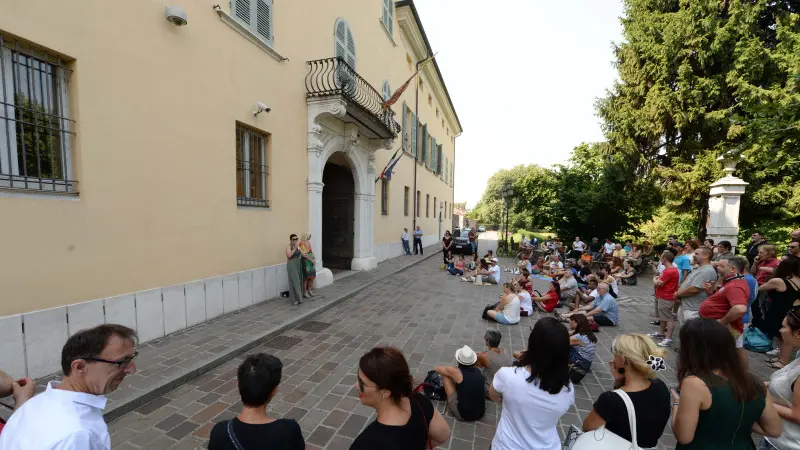 La protesta contro lo sportello antigender