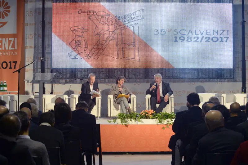 L'intervento del ministro Poletti alla festa della Cooperativa Scalvenzi