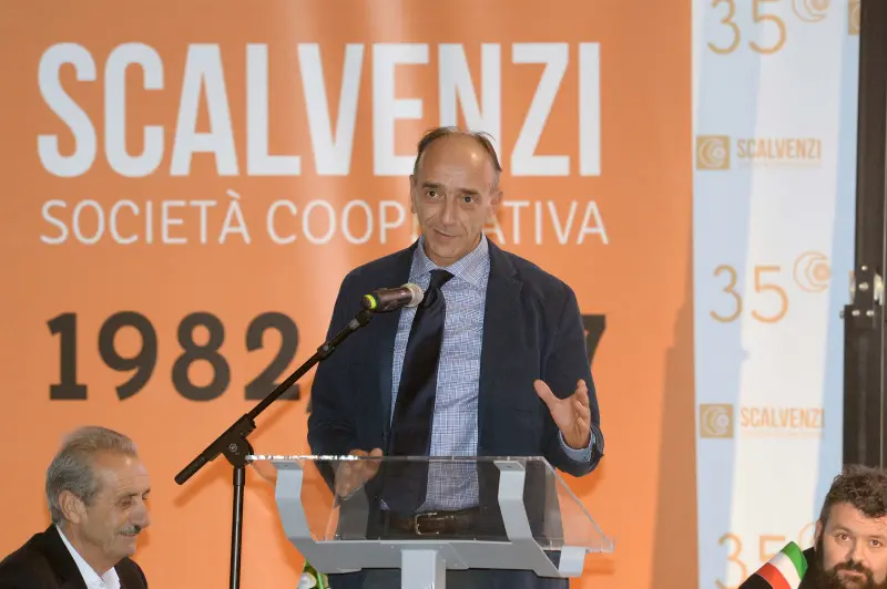 L'intervento del ministro Poletti alla festa della Cooperativa Scalvenzi