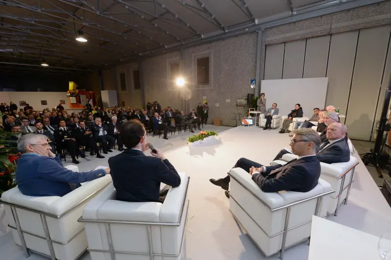 L'intervento del ministro Poletti alla festa della Cooperativa Scalvenzi