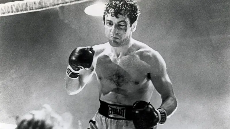 Robert De Niro nei panni di Jake LaMotta in Toro scatenato