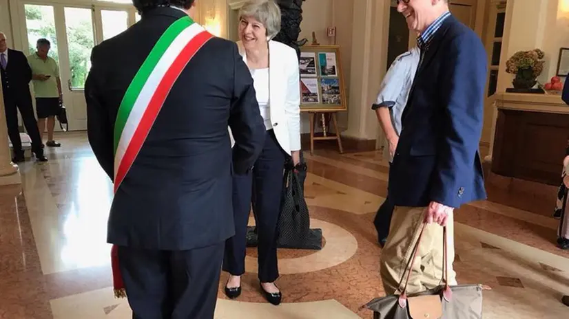 La premier Theresa May a Sirmione © www.giornaledibrescia.it