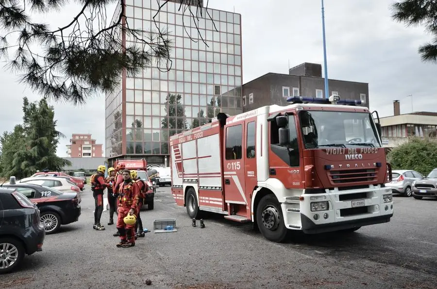 I soccorritori in via Risorgimento