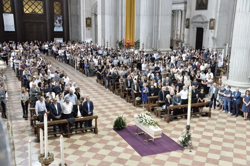 In Duomo l'addio a Gloria