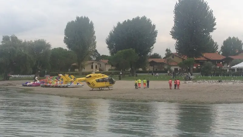 I mezzi di soccorso a Sirmione