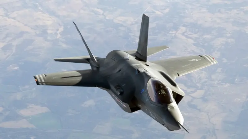 Un F35 in volo