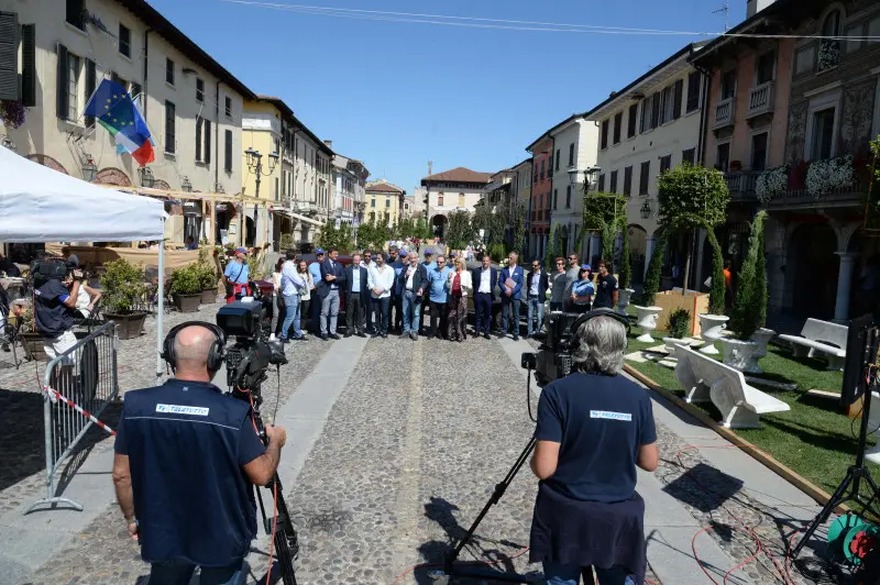 In piazza con noi a Orzinuovi