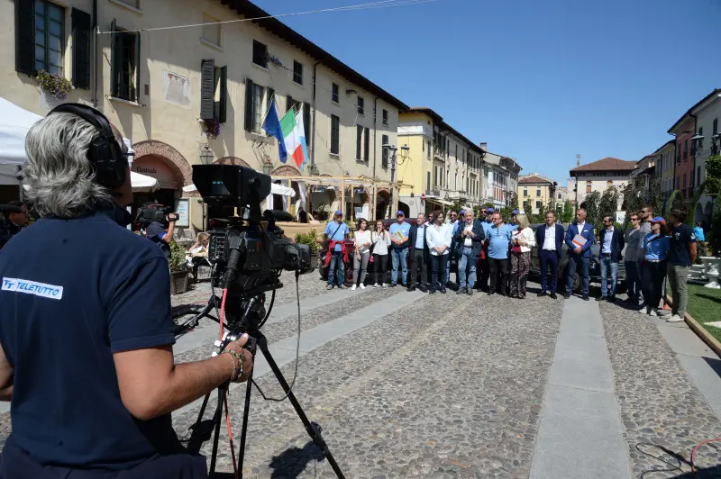 In piazza con noi a Orzinuovi