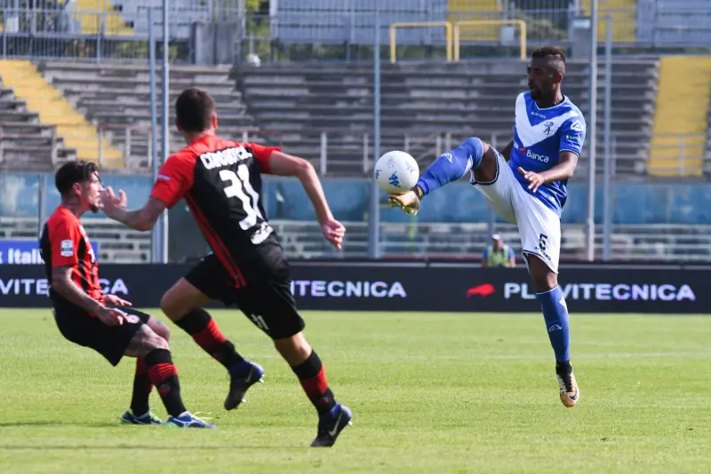 Brescia-Foggia 2-2