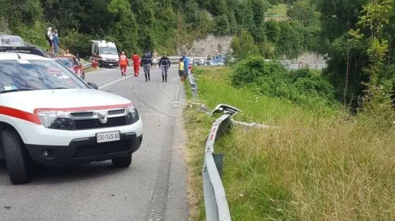 Il luogo in cui è avvenuto l'incidente alla Malegno-Borno - Foto Reporter © www.giornaledibrescia.it