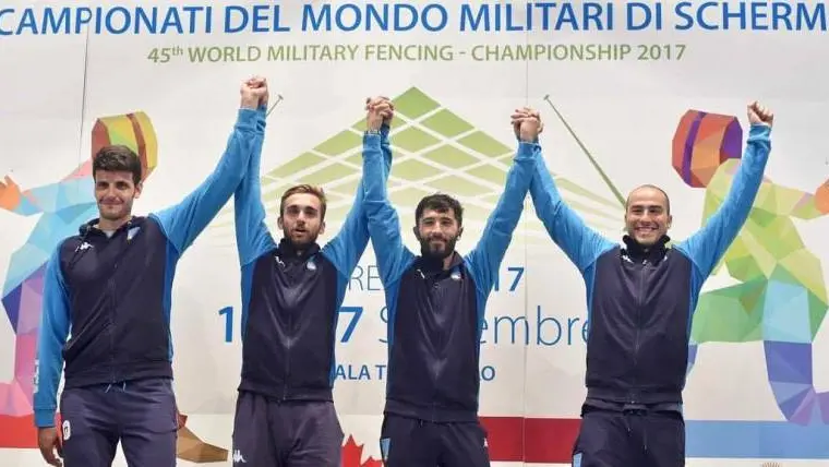 Cassarà e gli altri atleti azzurri vittoriosi ai Mondiali militari di Aci Reale - © www.giornaledibrescia.it
