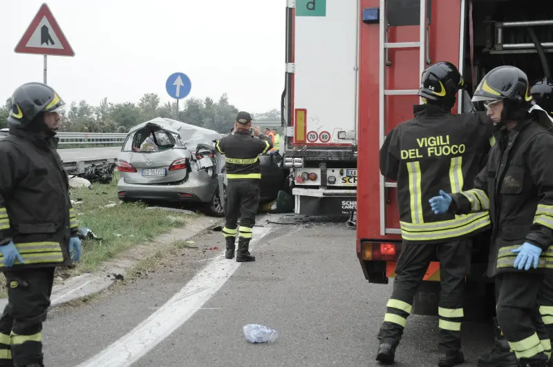 Tragedia in A21, muore una bimba di 3 anni