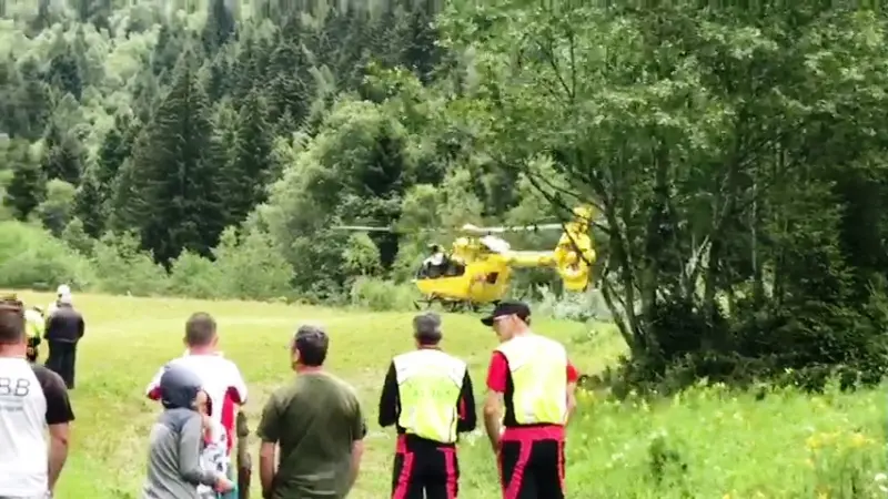 Escursionista muore precipitando in un canalone