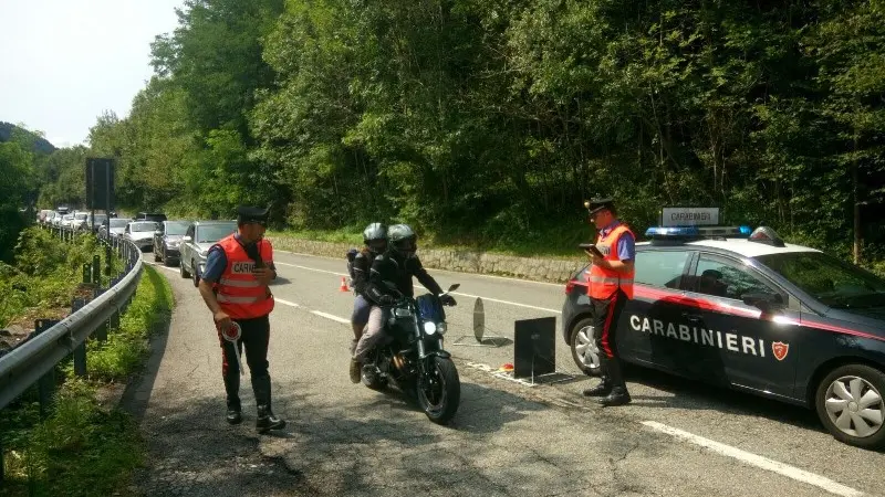 Le forze dell’ordine impegnate alle porte di Monno