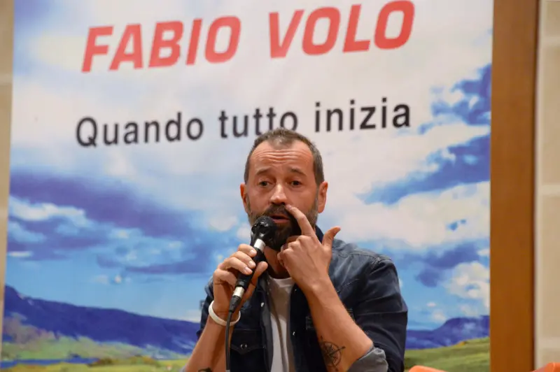 La presentazione del nuovo libro di Fabio Volo in San Barnaba