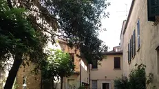 La casa del sacerdote di S. Eufemia, in vendita con la chiesa di San Giacinto