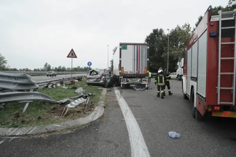 Tragedia in A21, muore una bimba di 3 anni