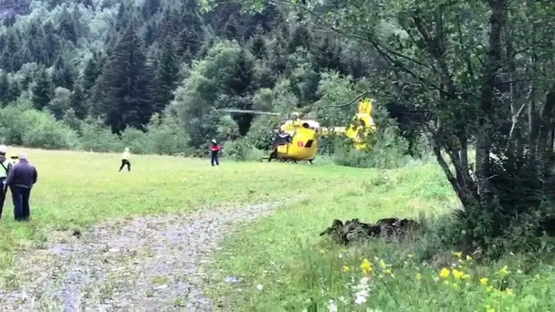 Escursionista muore precipitando in un canalone