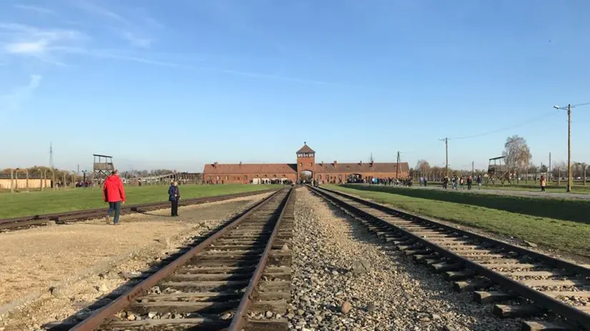 Treno per Auschwitz2