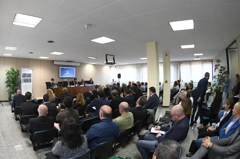 L'incontro Industria 4.0 nella sede di Banca Valsabbina a Vestone