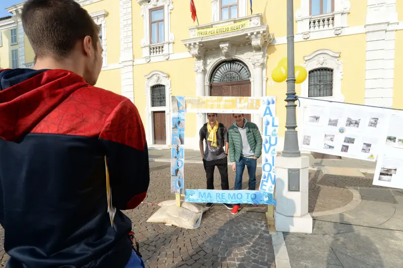 Protezione civile in piazza Mercato