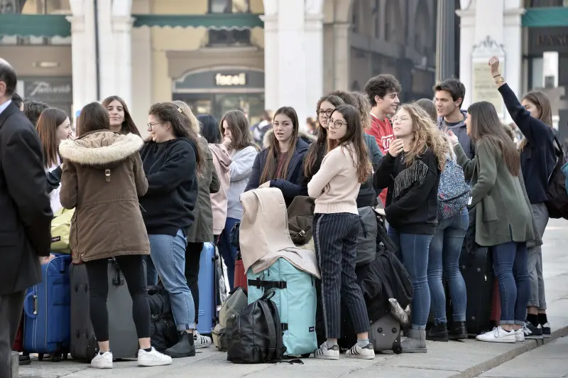 La partenza degli studenti bresciani