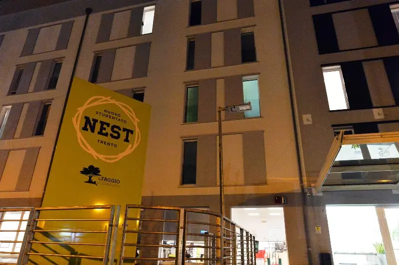La Polizia al Nest, dopo la morte di Matteo Silini