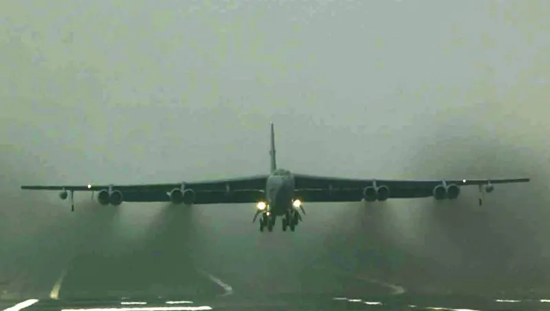 Bombardieri B 52 americani