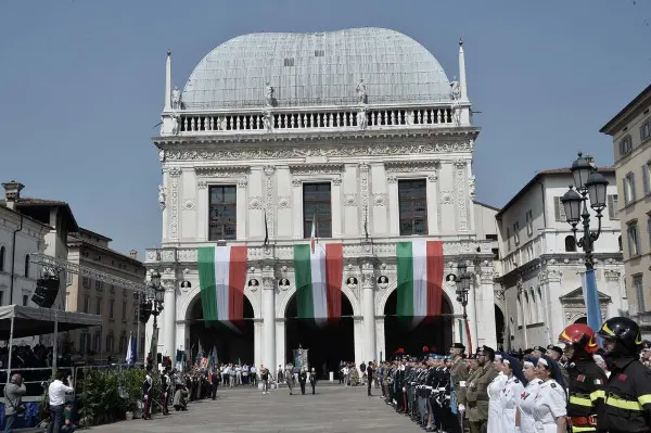 Piazza Loggia: le foto dalla Festa della Repubblica