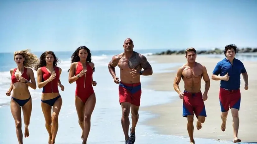 Il cast al completo del film Baywatch - © www.giornaledibrescia.it